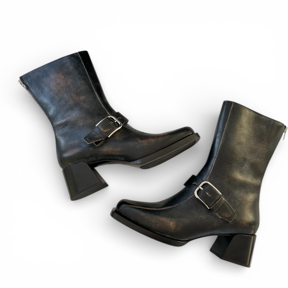 Labucq • Janis Boot - Picture 4 of 16